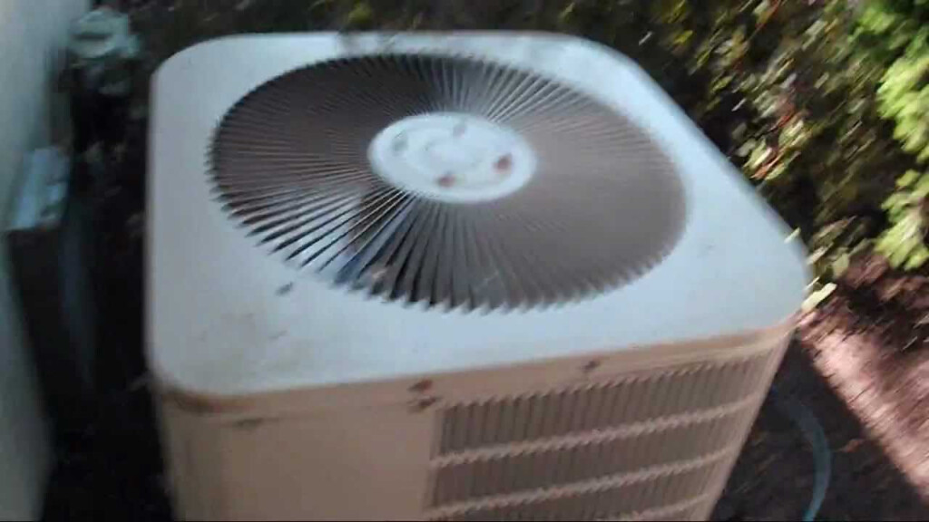 2004 Goodman 10 SEER 3 5 ton Heat Pump Startup shutdown In COOL Mode 