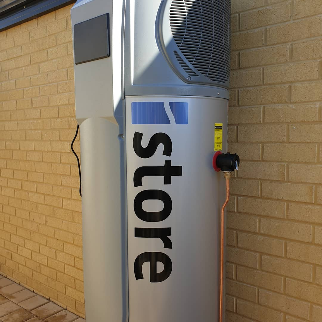 ISTORE HEAT PUMPS CH4 Plumbing