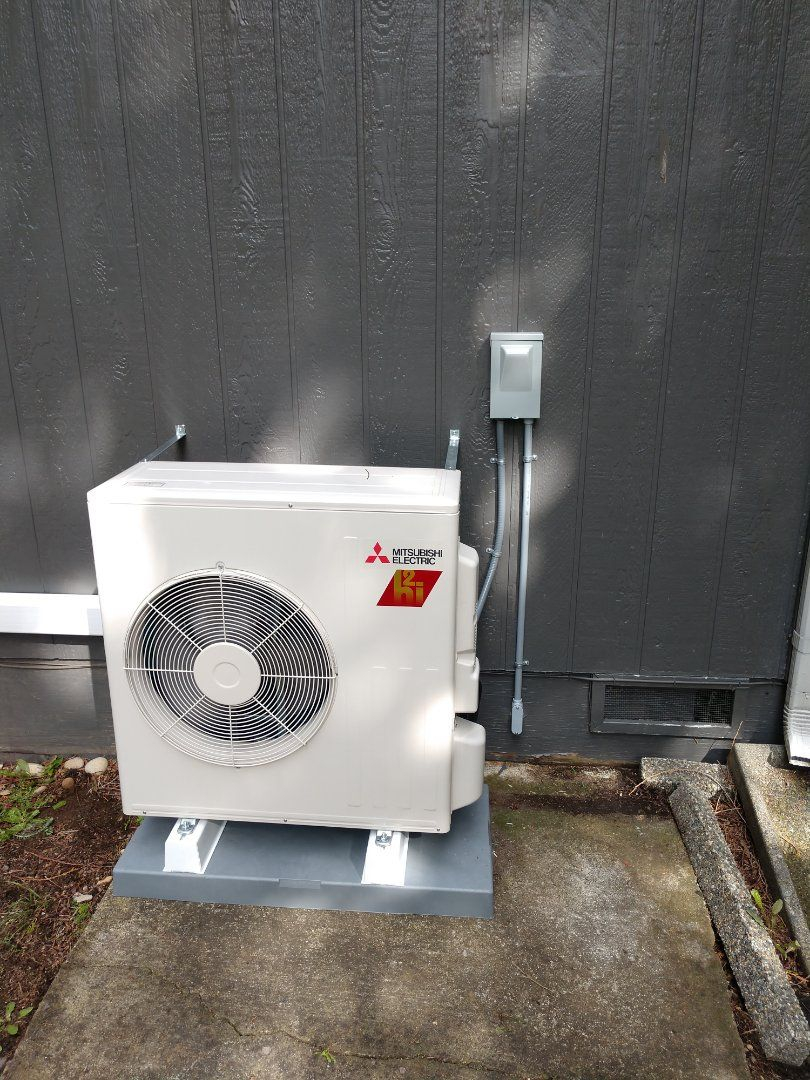 Mitsubishi Single Head Hyper Heat Ductless Heat Pump Installation 